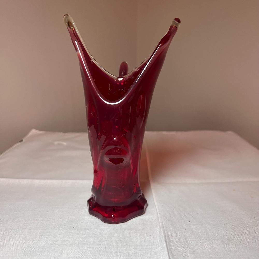 VTG Ruby Red Art Glass Vase Mid Century Flying Fish  Bud Vase Cranberry Glass - Picture 3 of 9